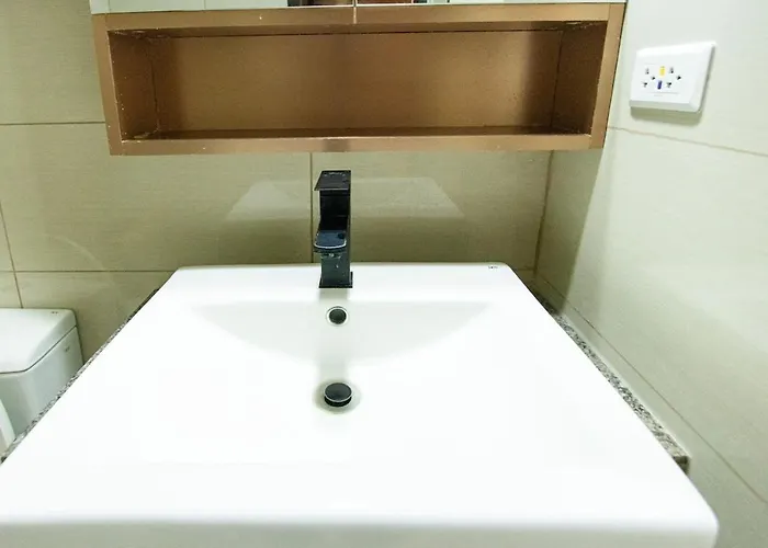 Cityscapethe39th At Eastwood Global Plaza - Luxury Residences Apartment
