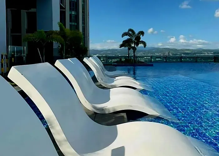Cityscapethe39th At Eastwood Global Plaza - Luxury Residences Apartment