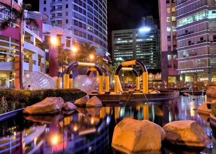 Apartment Cityscapethe39th At Eastwood Global Plaza - Luxury Residences *